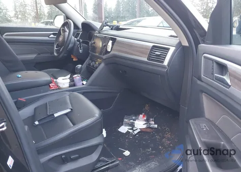 2022 Volkswagen Atlas 2.0T Sel from USA, damaged, VIN 1V2BP2CA2NC537459